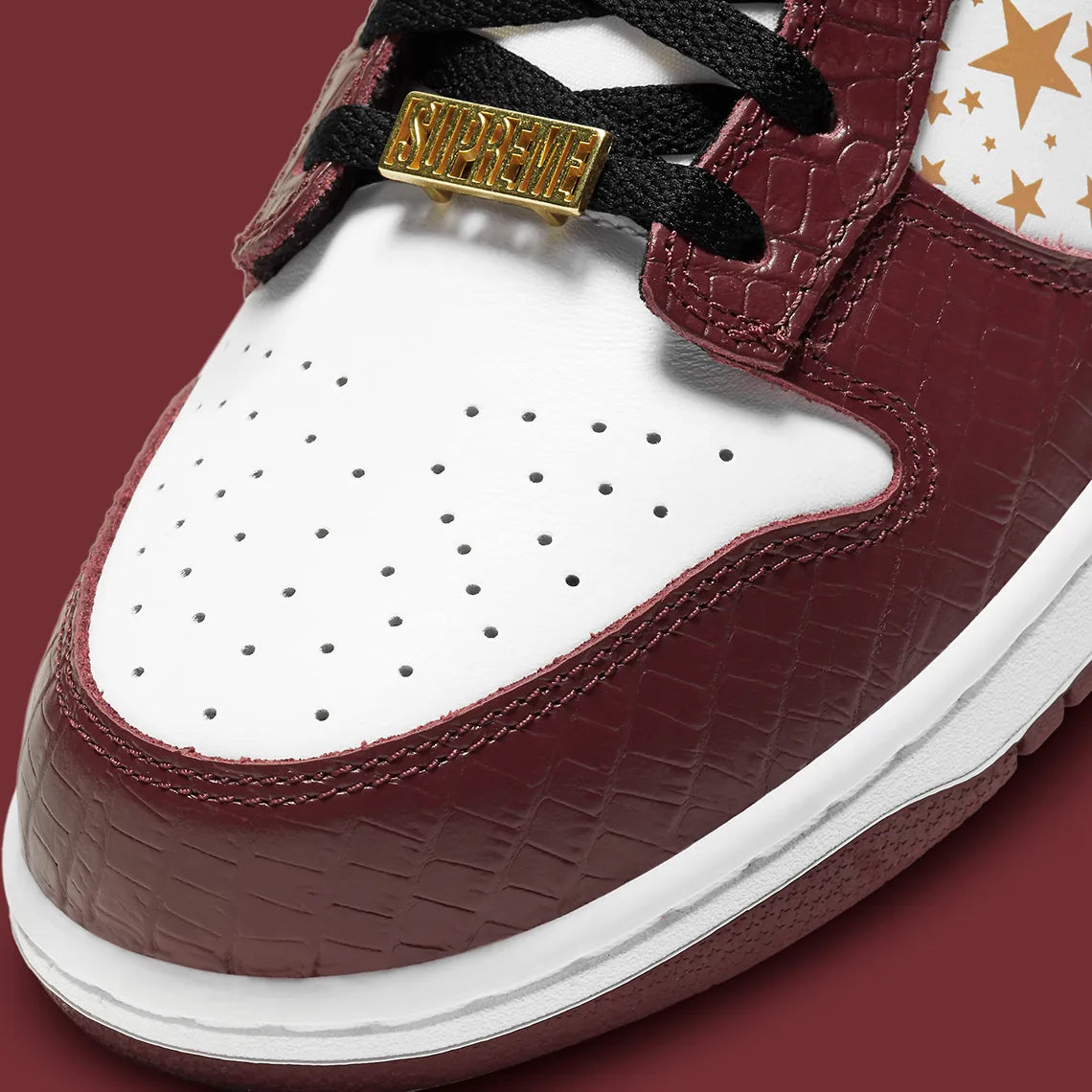 Nike SB Dunk Low Supreme Stars Barkroot Brown