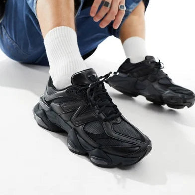New Balance 9060 Triple Black