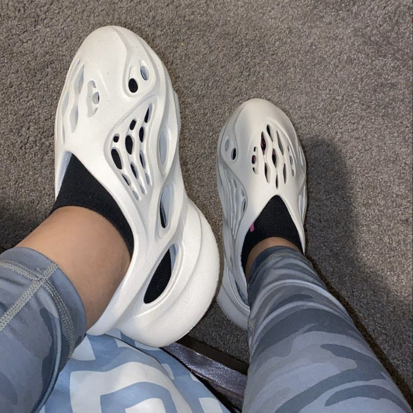 adidas Yeezy Foam RNNR Ararat