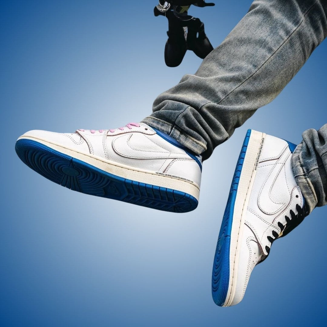 Sneaker J1 Retro Low OG SP Fragment x Scott