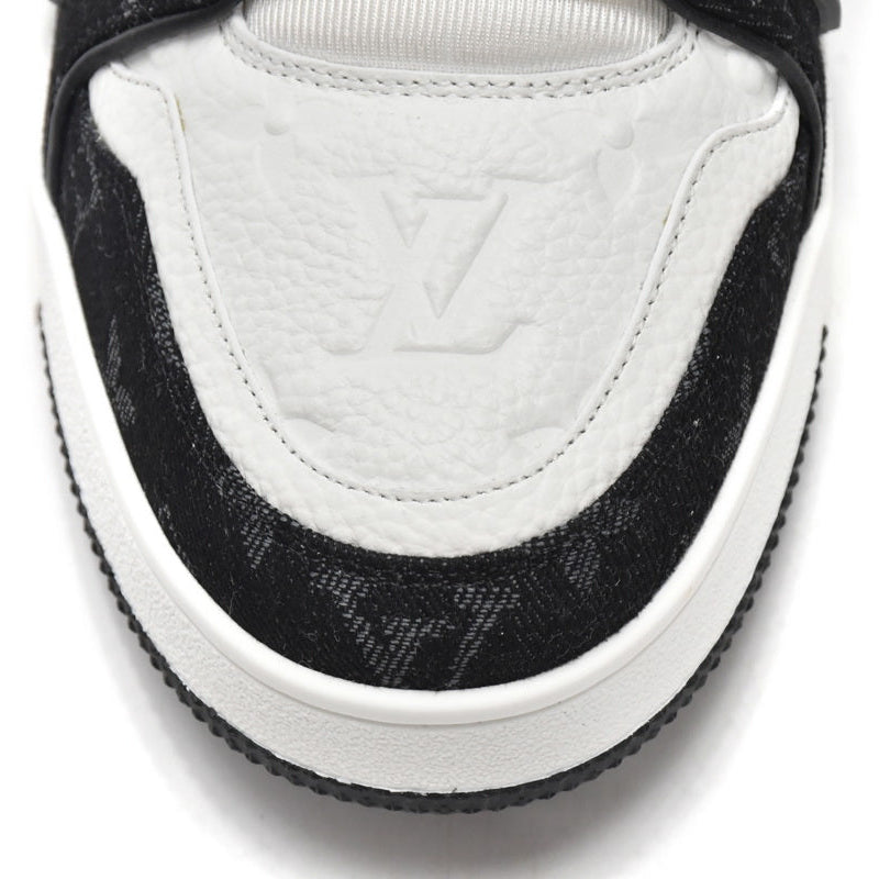 Louis Vuitton Trainer White Black