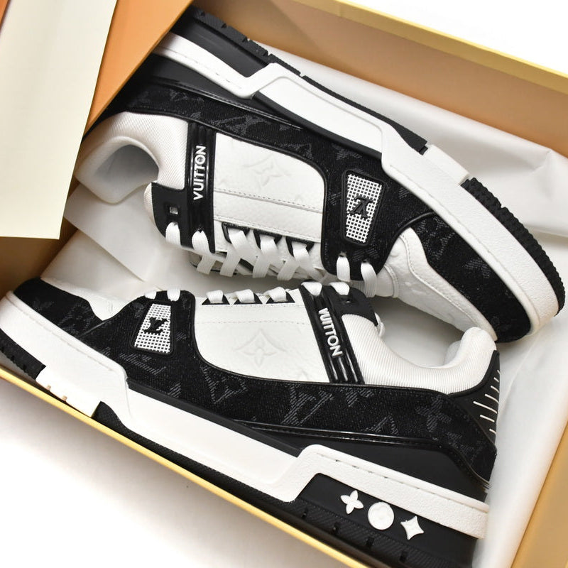 Louis Vuitton Trainer White Black