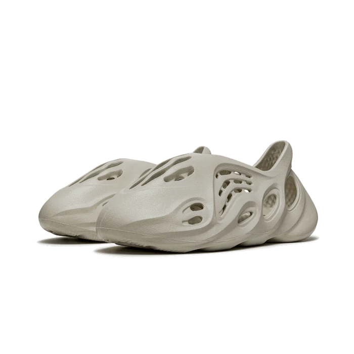 adidas Yeezy Foam RNNR Sand