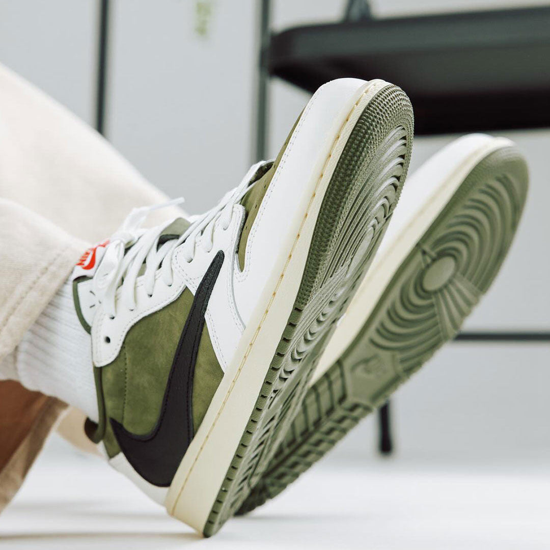 Air Jordan 1 Retro Low OG SP Travis Scott Medium Olive (PS)